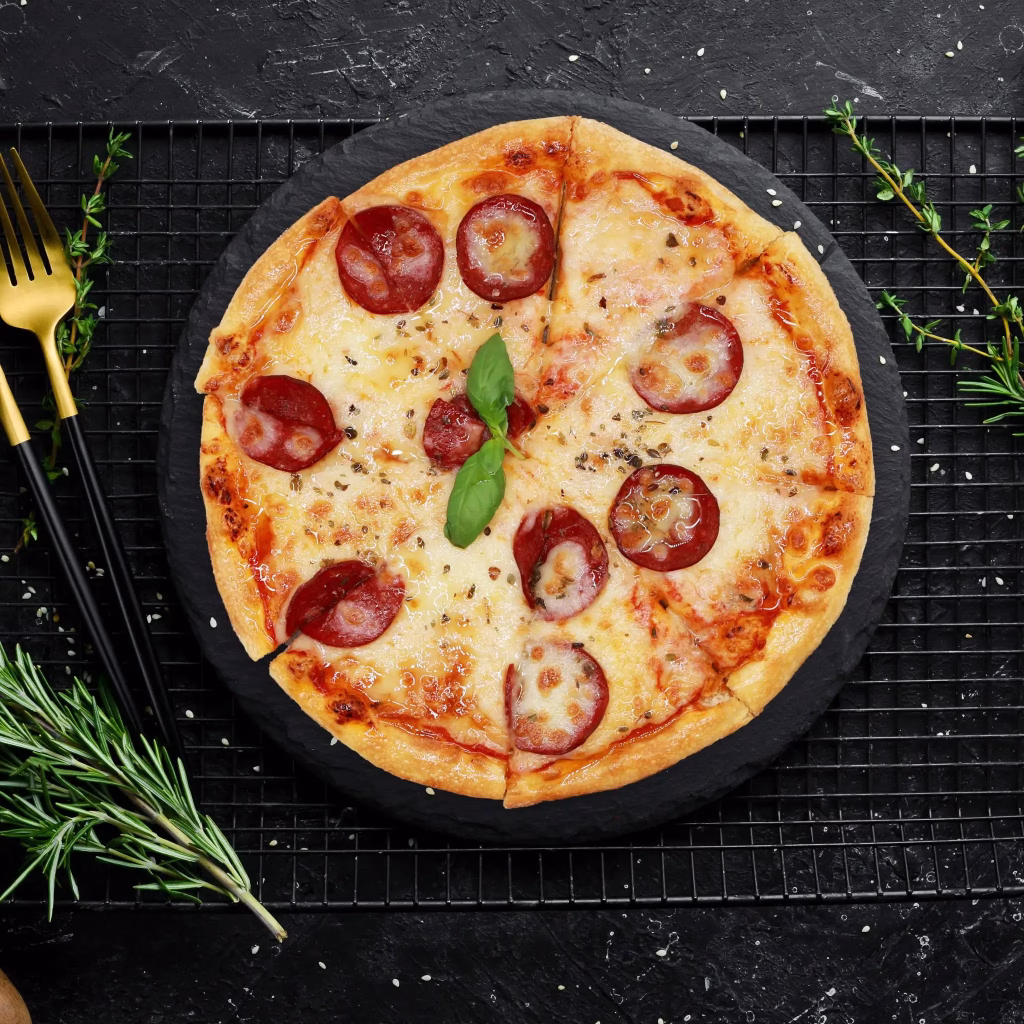 Cheese and pepperoni pizza food photography – Gewan Hotels Resorts by Elvat Agency digital marketing Dubai